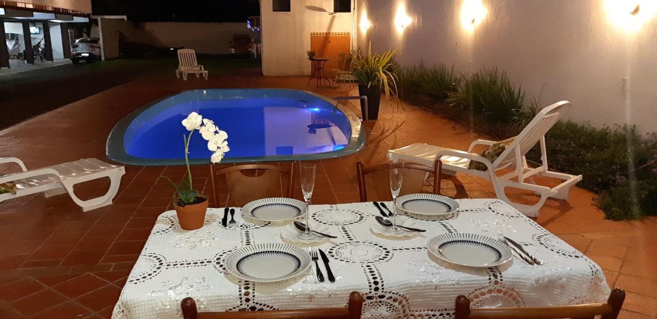 פוז דו איגואסו Pousada Cris Garden Bed&Breakfast מראה חיצוני תמונה