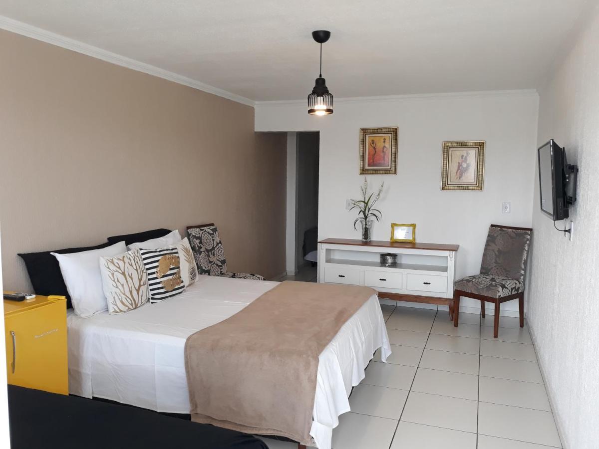 פוז דו איגואסו Pousada Cris Garden Bed&Breakfast מראה חיצוני תמונה